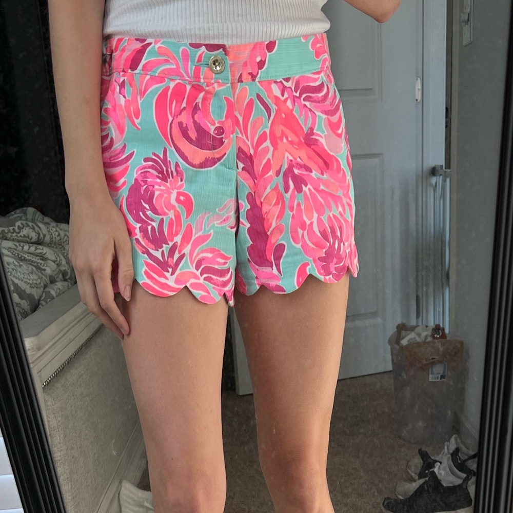 Lilly Pulitzer Scalloped Shorts
